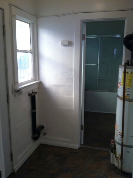 Building Photo - 1660 1/2 Murchison St