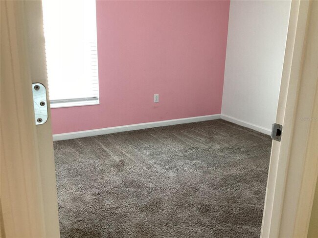 Building Photo - 260 Pershing St