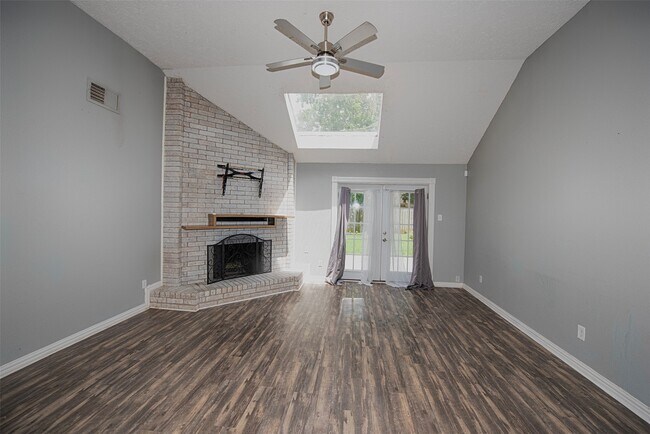 Building Photo - 2914 Tarpon Dr
