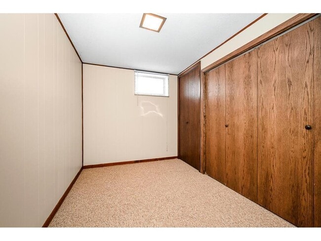 Building Photo - 7201 Kentucky Ave N