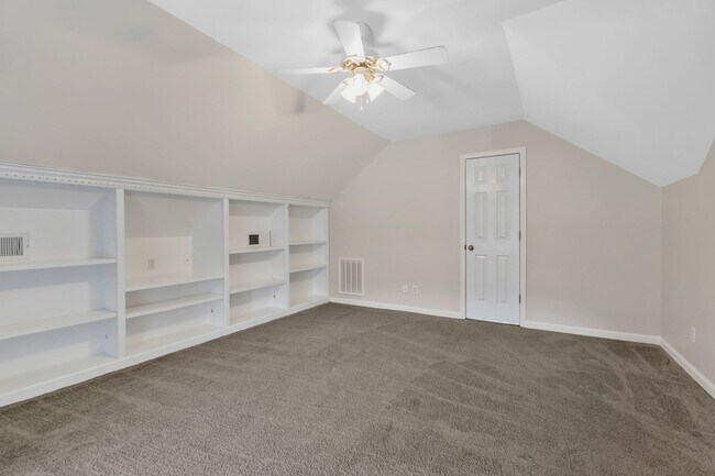 Building Photo - 375 Natchez Trace Ct