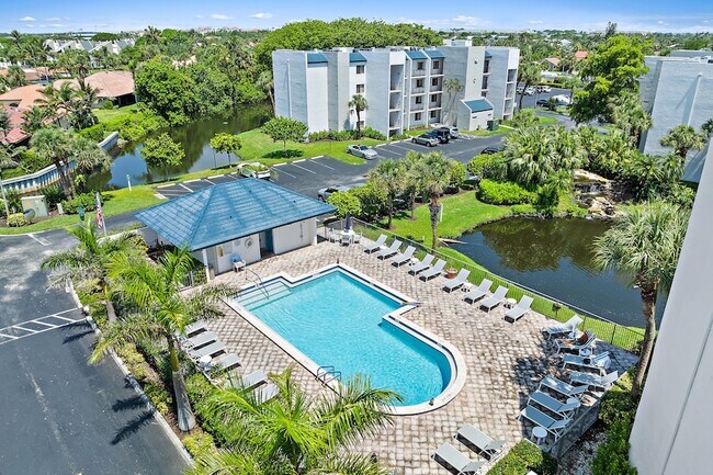 Building Photo - 1605 S US Hwy 1