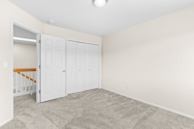 Building Photo - FOR RENT: CORNER LOT, Immaculate, lovely and spacious home - 5 bed, 3 bath + bonus room with 3-ca...