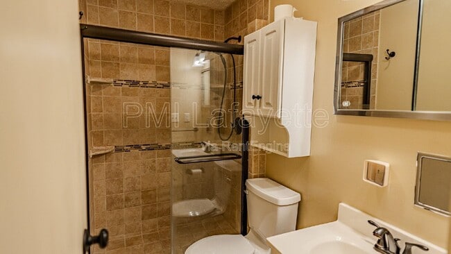 Building Photo - 2513 Oswego Ln