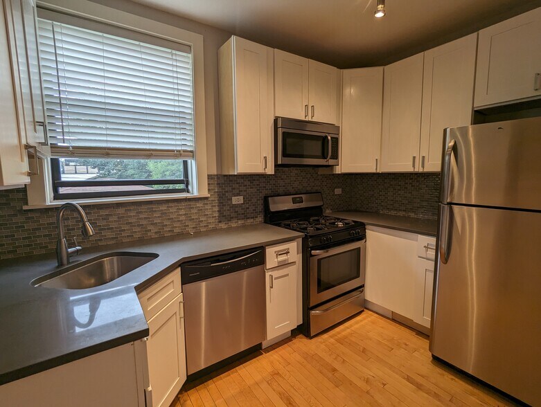 Building Photo - 2329 N Rockwell St