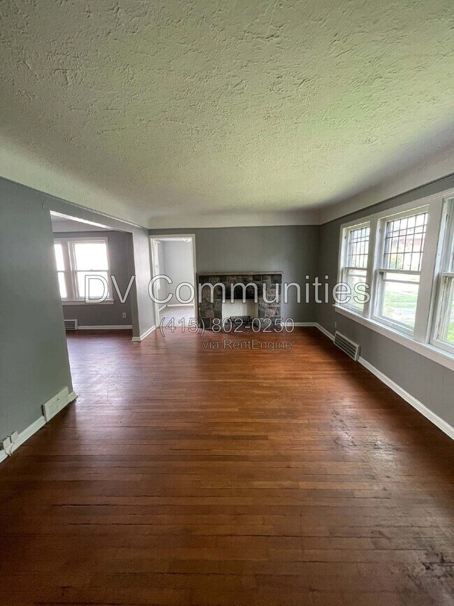 Building Photo - 1504 Sherbrook Rd