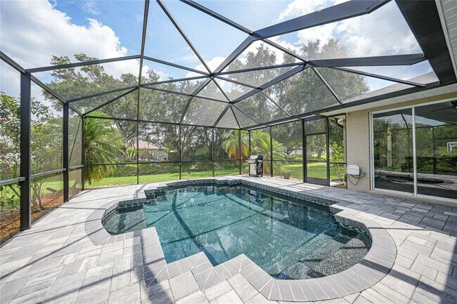 Building Photo - 2880 Vogler Ln
