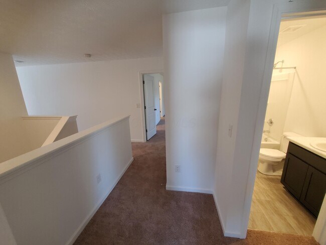 Building Photo - 15 Clinchfield Ct