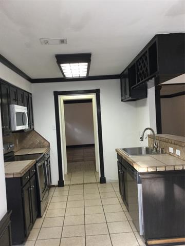 Building Photo - 4106 Sunday Hill Dr