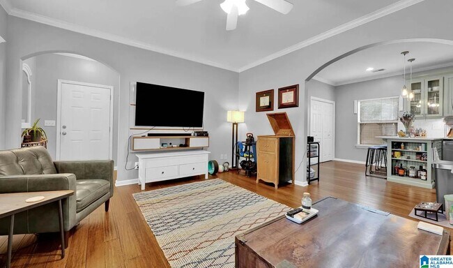 Building Photo - 5270 Cottage Ln