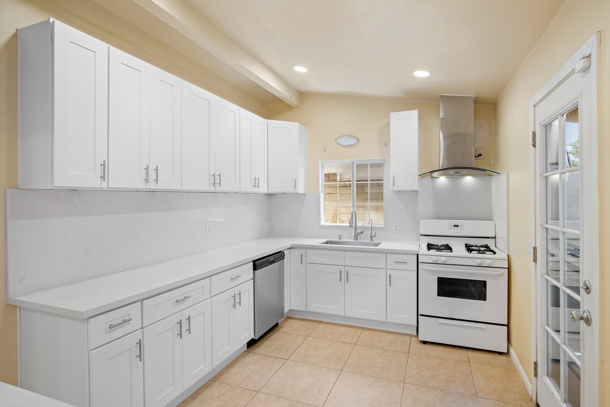 Building Photo - 10617 Wilsey Ave