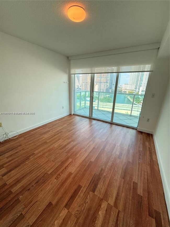 Building Photo - 31 SE 5th St