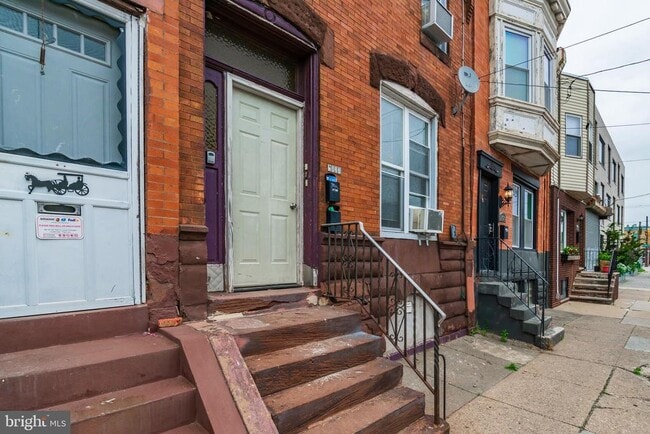 Building Photo - 2023 S 20th St