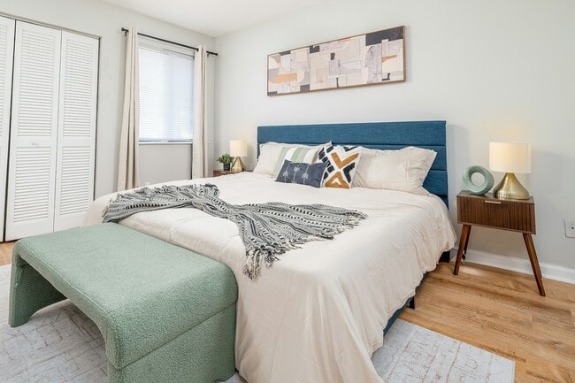 Building Photo - 246 Toweridge Dr SW