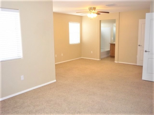 Building Photo - 989 E Stronghold Canyon Ln