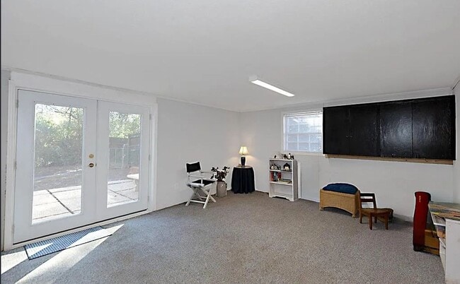 Building Photo - 2969 Roswell Ln