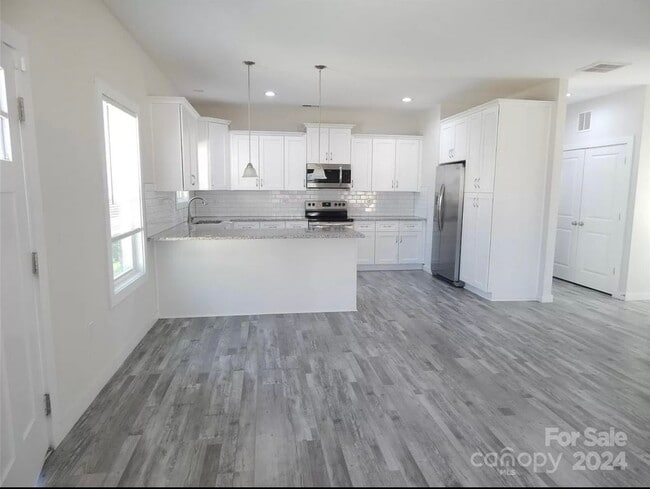 Building Photo - 5637 2nd St