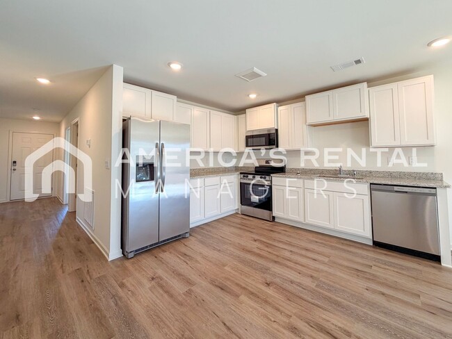 Building Photo - Spacious Four Bedroom for Rent in Tuscaloosa, AL!