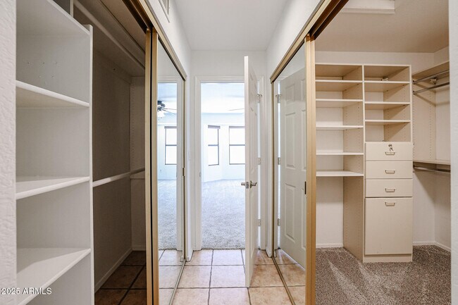 Building Photo - 7391 W Kristal Way