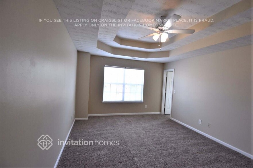 Building Photo - 1027 Lear Dr