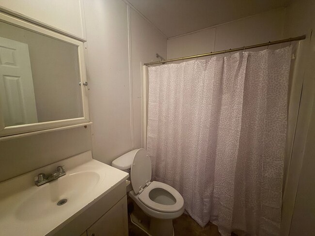 Building Photo - FOR RENT in LAFAYETTE!