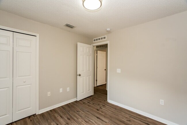 Building Photo - 6503 Tabogi Trail