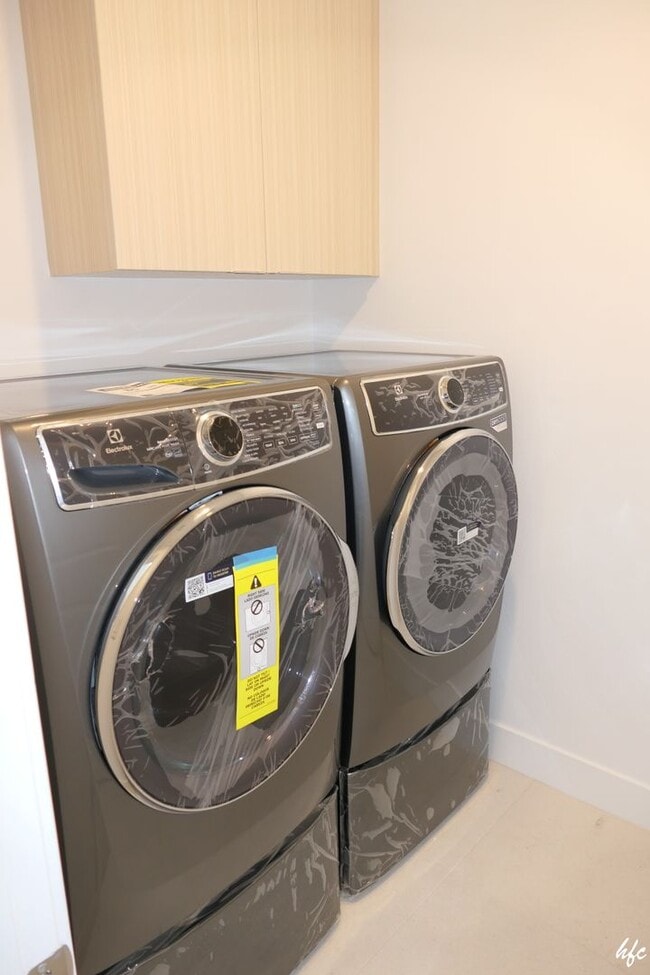 Building Photo - Canyon View Estates, Unfurnished, long Term