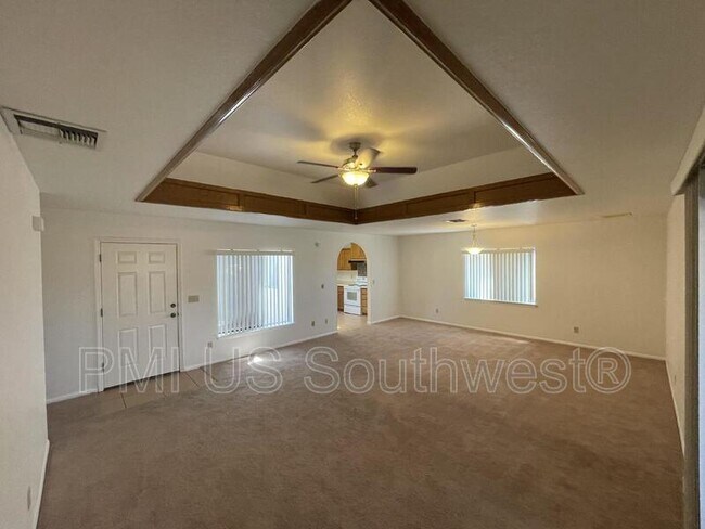 Building Photo - 3371 Sharon Ln