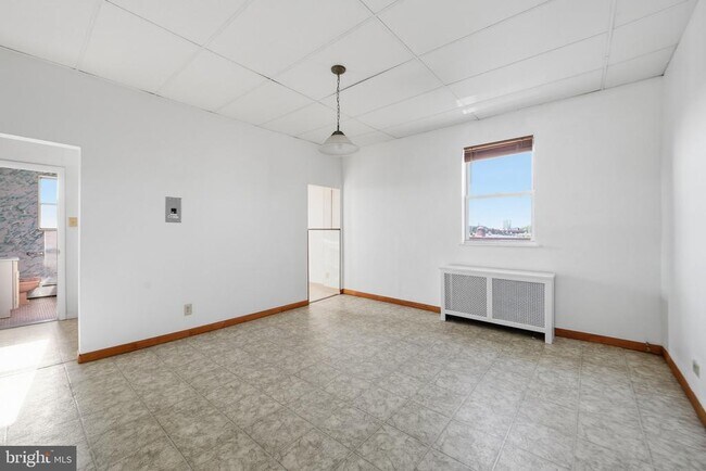 Building Photo - 2229 S 11th St