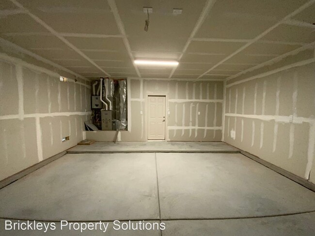 Building Photo - 3 br, 2 bath House - 3273 Oakmont Dr SE