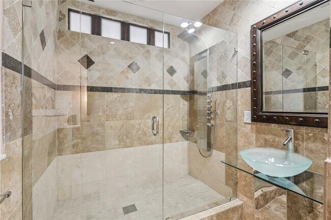 Building Photo - 151 E Washington St