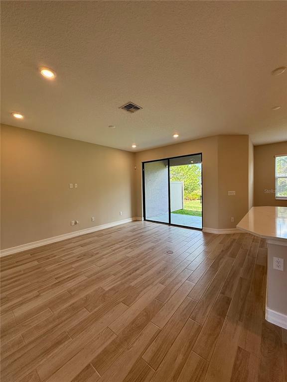 Building Photo - 4776 Lagona Ln