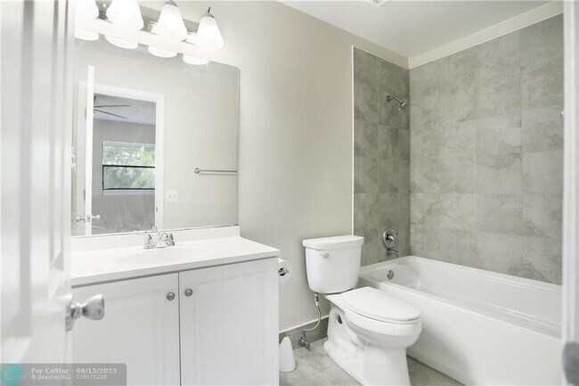 Building Photo - 4161 NW 114th Ave