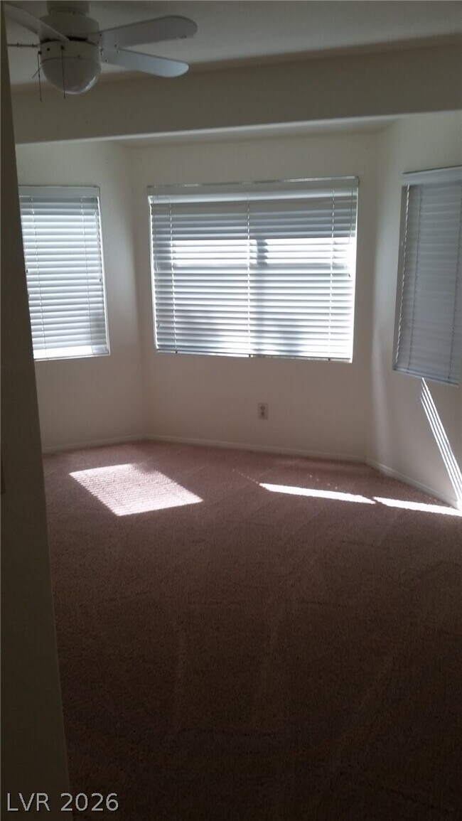 Building Photo - 1513 War Paint Dr