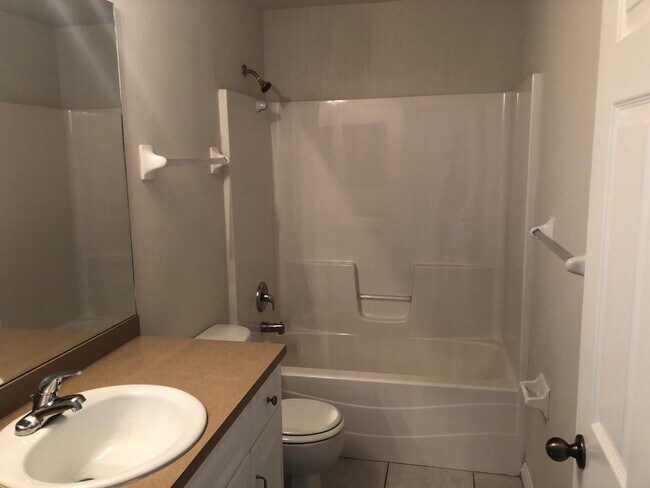 Building Photo - 2103-2105 Andalusia Blvd