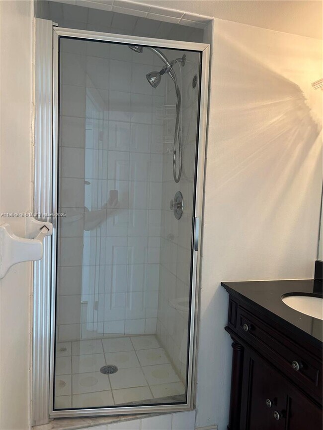 Building Photo - 3800 S Ocean Dr