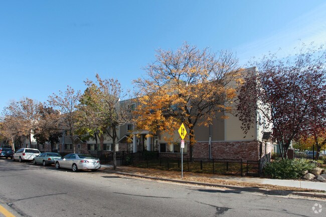 Primary Photo - Armadillo Flats