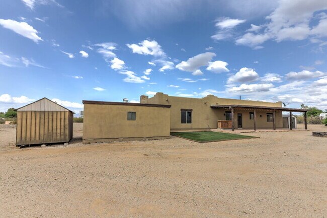 Building Photo - Vail - Rural Property on acreage