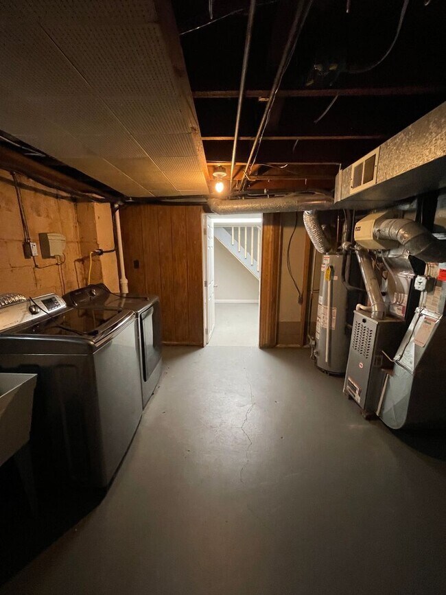 Building Photo - 139 Rodilin Dr