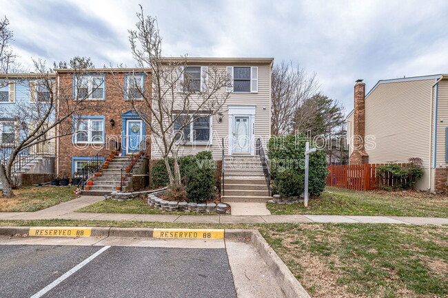 Primary Photo - 5328 Larochelle Ct