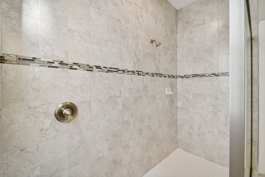Building Photo - 38190 Shale Stone Ct