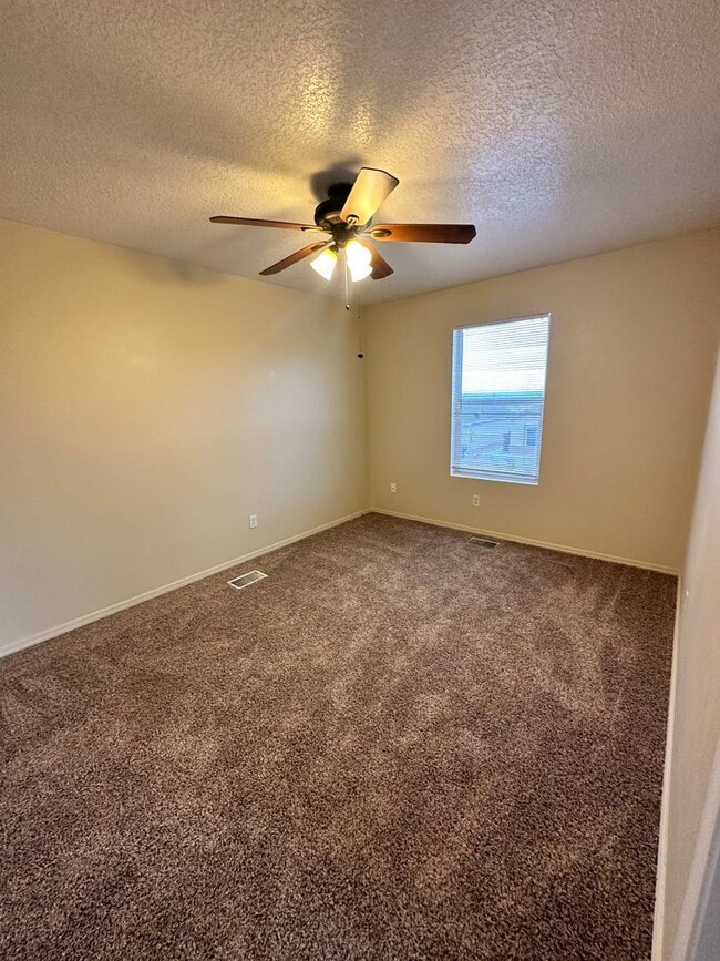 Building Photo - 760 Bear Grass Ct SW