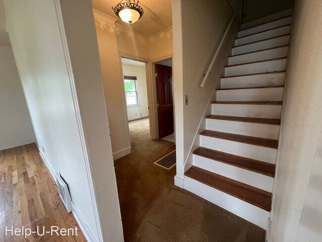Building Photo - 2 br, 1 bath House - 1443 N Canyon St