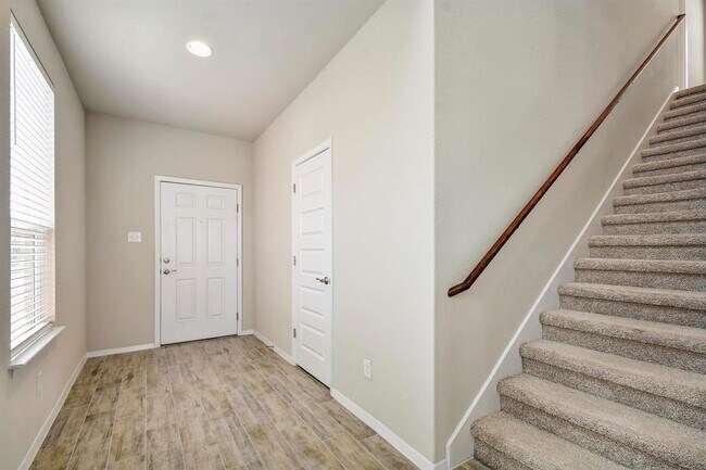 Building Photo - 143 Spiny Lizard Ln