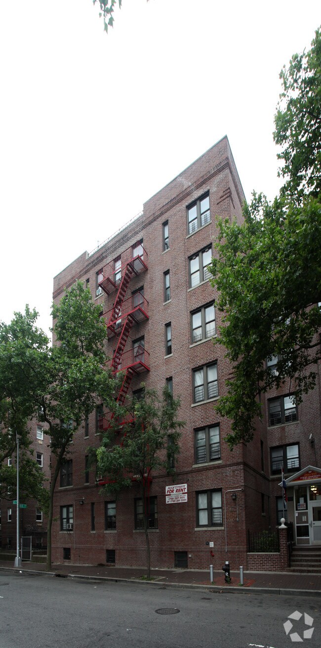 Building Photo - 87-84 165th St