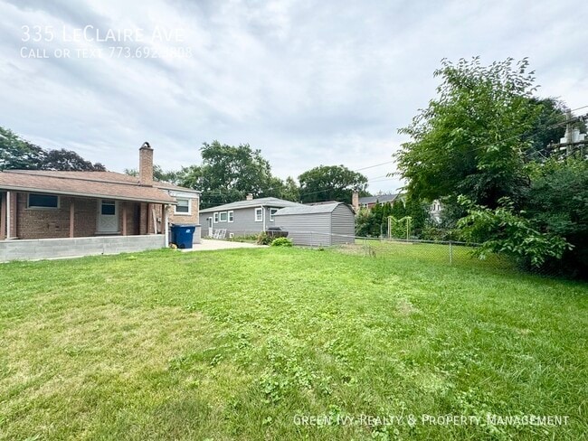 Building Photo - 335 Leclaire Ave