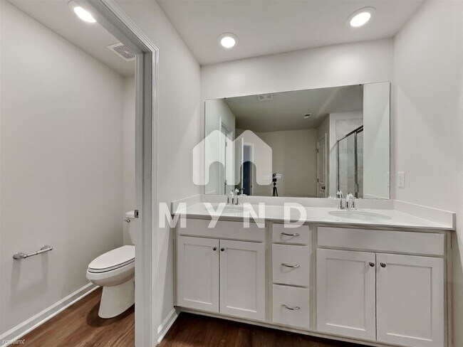 Building Photo - 3 br, 2.5 bath Townhome - 145 Eagle Chase Dr