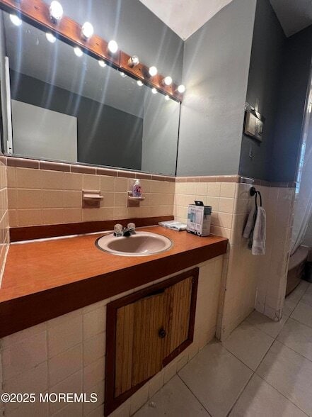 Building Photo - 50 Whalepond Rd