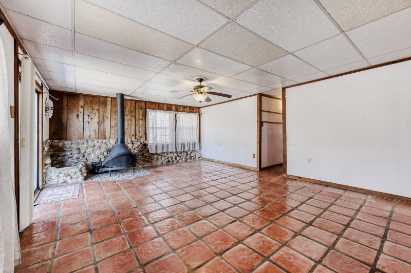 Building Photo - 187 River Oaks Dr