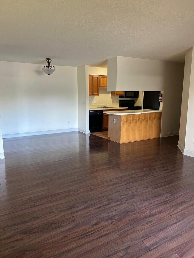Building Photo - 2592 Eagles Cir